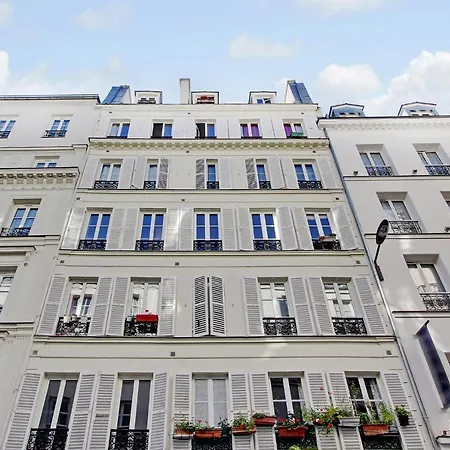 Cmg Place De Clichy / Batignolles * باريس